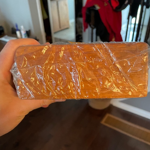 SOLID WOOD “SHADOW BOX” FOR HANGING & DISPLAYING ITEMS AND COLLECTIBLES NEW NICE - Picture 5 of 8